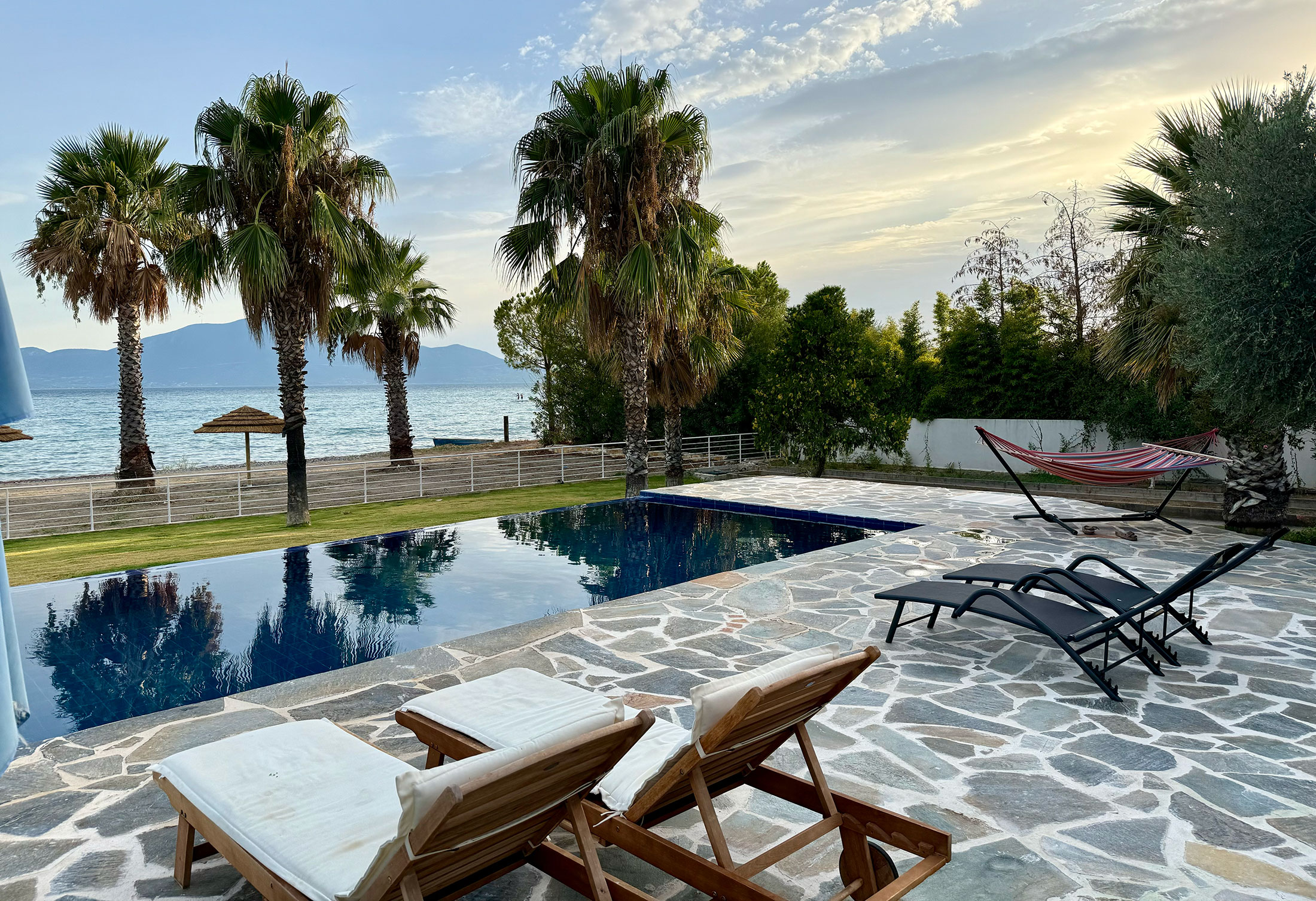 palm-beach-villa-evia