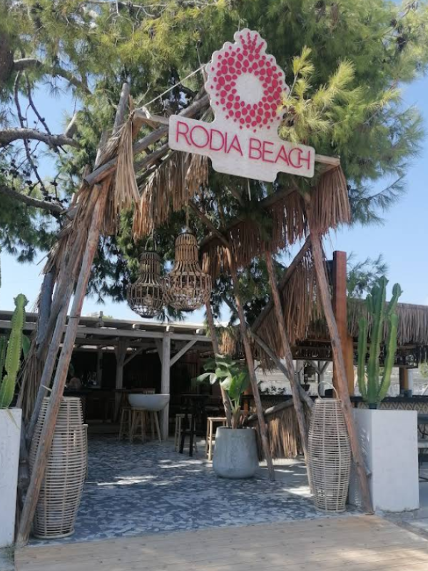 46-Rodia Beach Bar