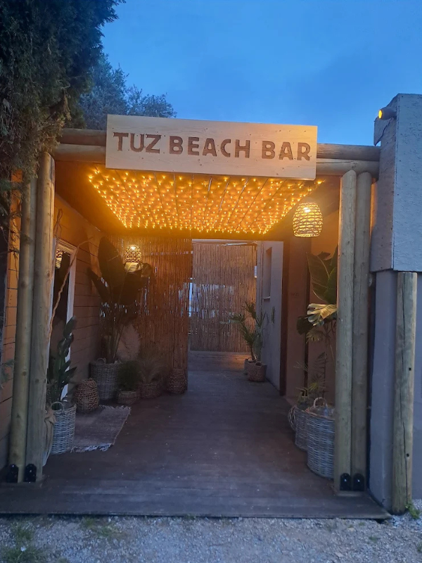 68-Tuz Beach Bar & Water Ski Park