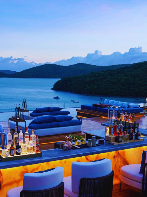 AKOYA_Star Lounge