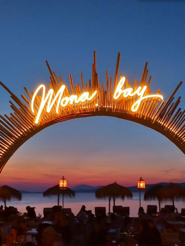 Mona Bay