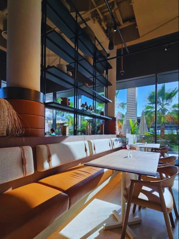 Saddle Cafe - Grove Mall
