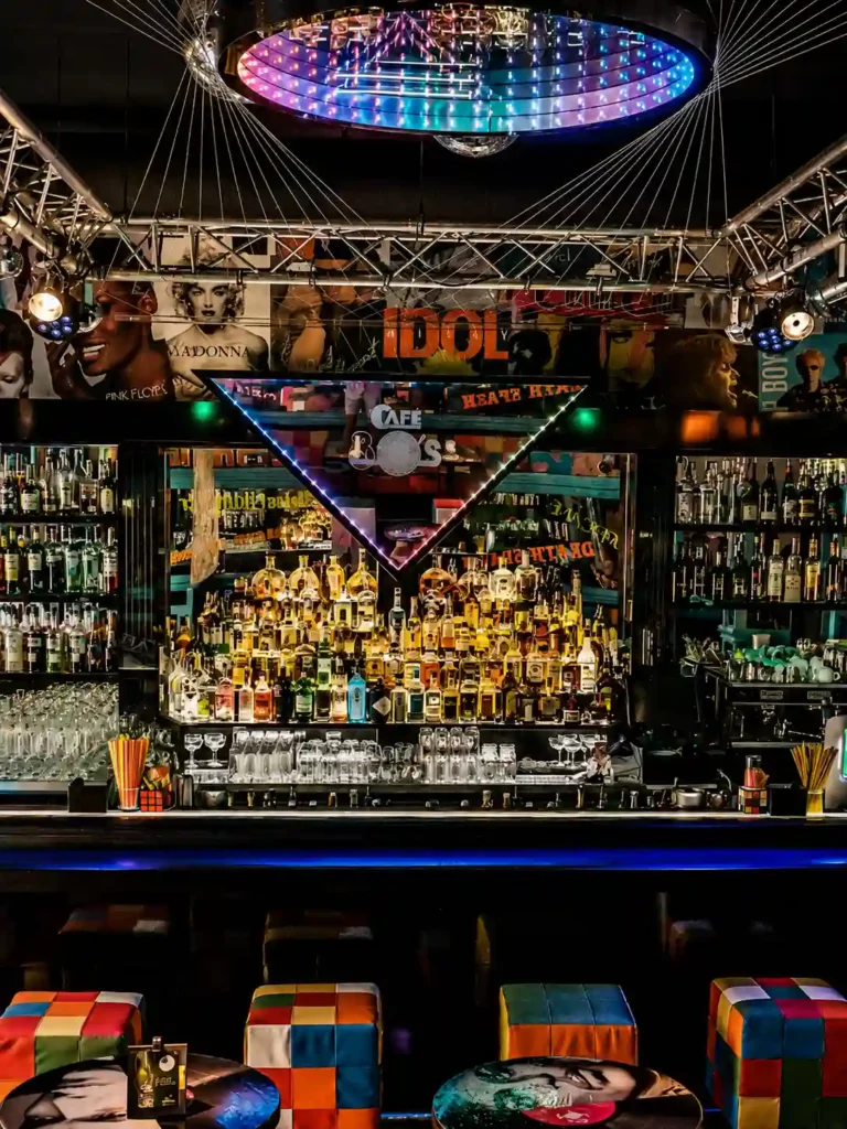 CAFE 80's