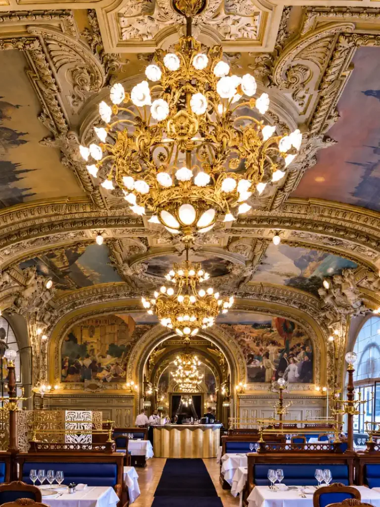 Le Train Bleu